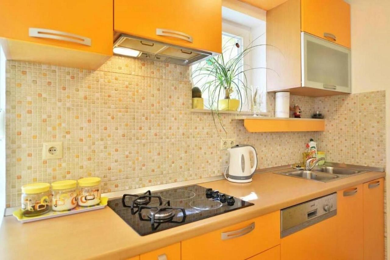 Apartment Vicko Омиш Экстерьер фото