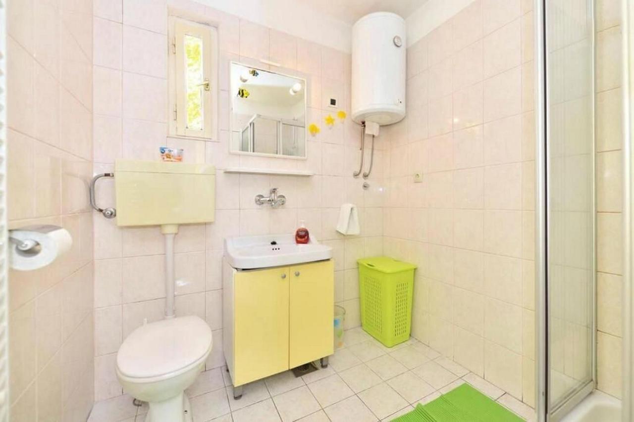 Apartment Vicko Омиш Экстерьер фото